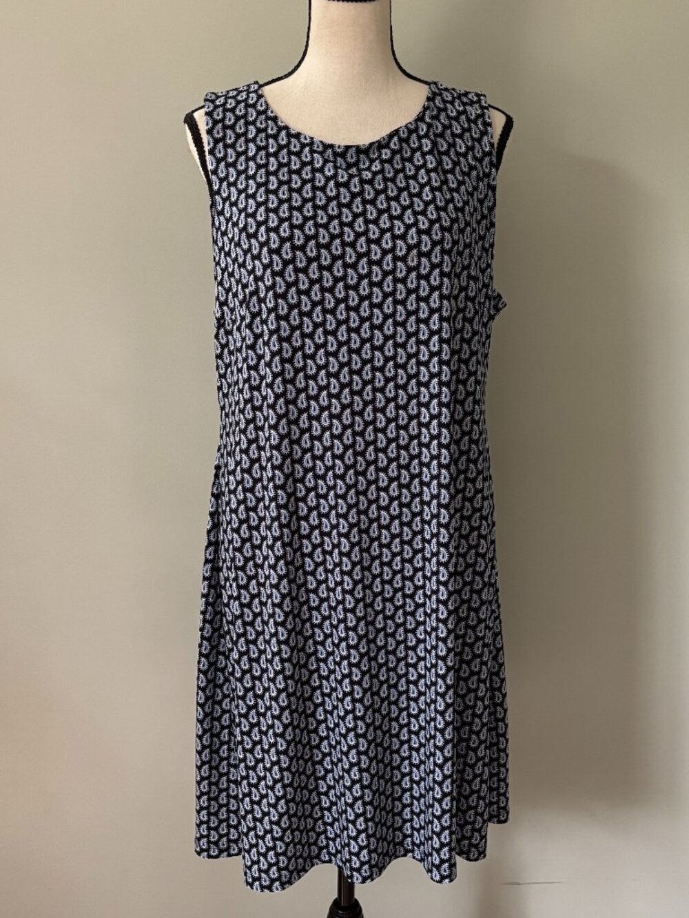 CLEARANCE Tommy Hilfiger Paisley Print Sleeveless Shift Dress Size 14 Like New - Picture 1 of 5